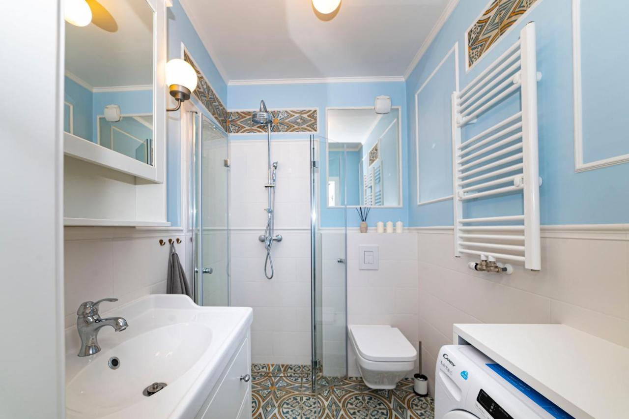 Heaven Apartment In The Old Town With Private Parking กดัญสก์ ภายนอก รูปภาพ