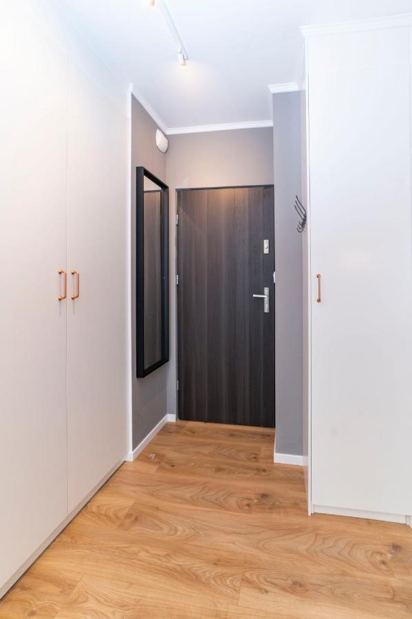 Heaven Apartment In The Old Town With Private Parking กดัญสก์ ภายนอก รูปภาพ